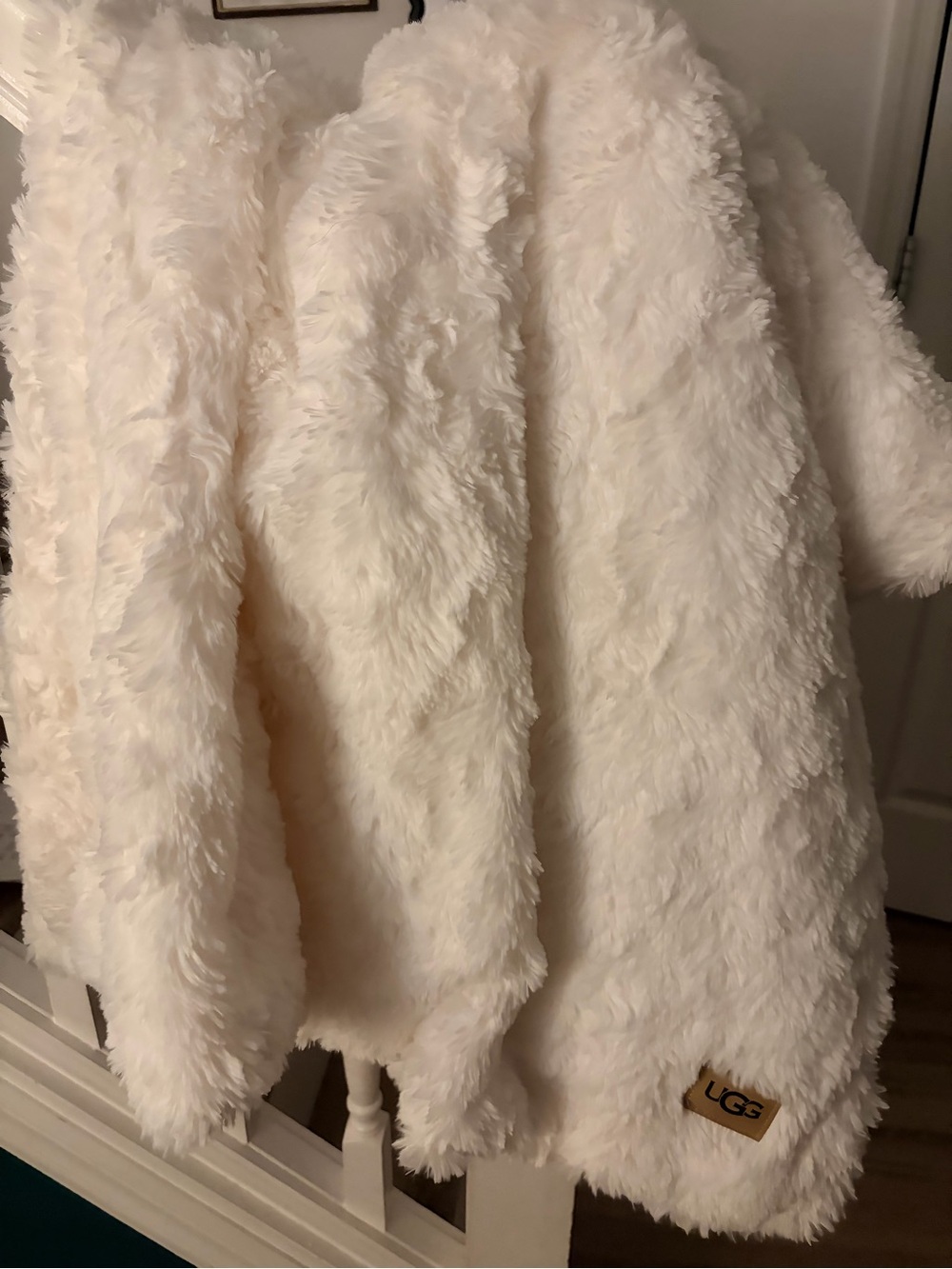 UGG Plush Ivory Teddy Blanket with Logo Patch